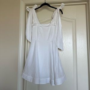 Dissh Aisle White Linen Bow Mini Dress | Size 4